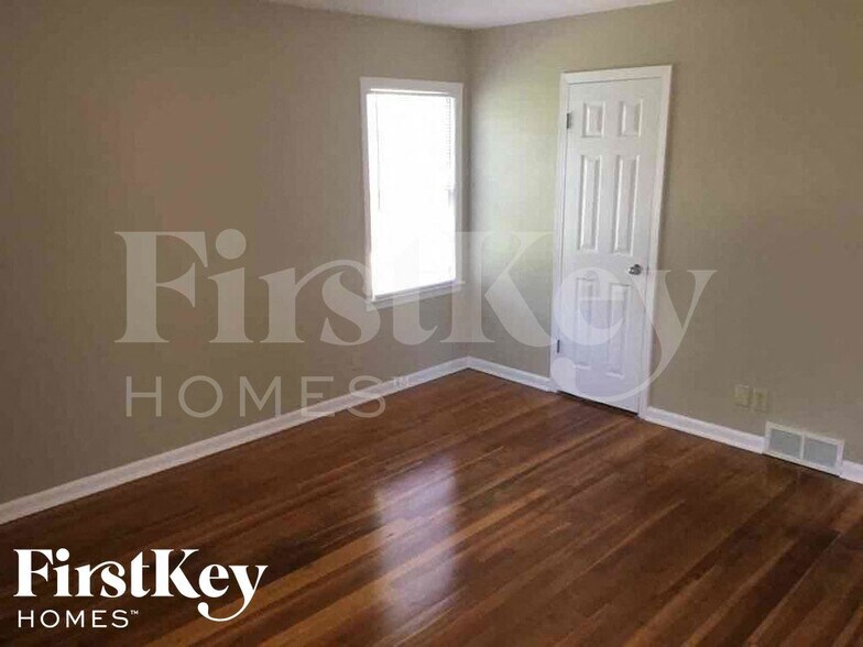 Building Photo - 6288 Ashton Rd