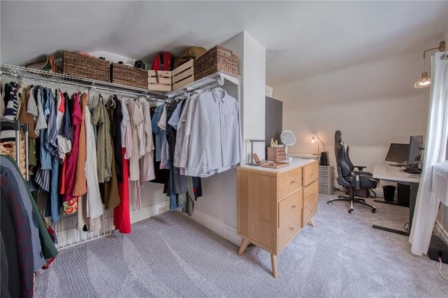 Building Photo - 911 Nevin Ave