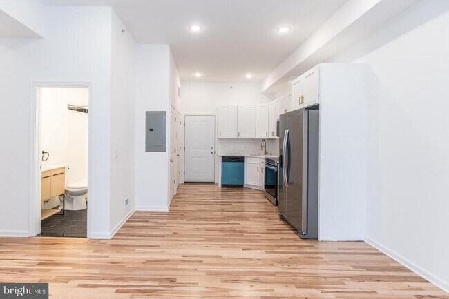 Building Photo - 315 N Preston St