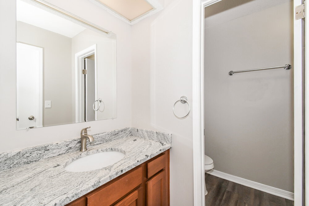 Building Photo - 8476 Allwine Ct