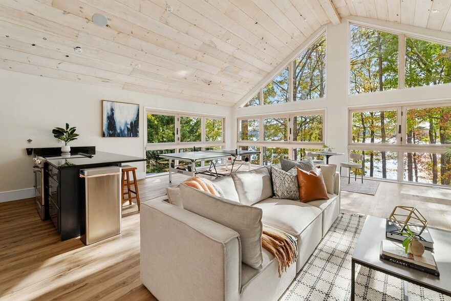 Building Photo - 3204 Shallowford Landing Terrace