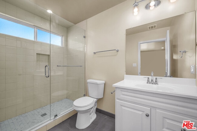 Building Photo - 5324 Weatherford Dr