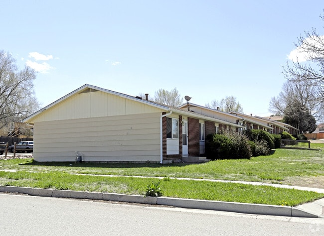 Building Photo - Affordable 2 Bed/1 Bath Condos in Eastboro...