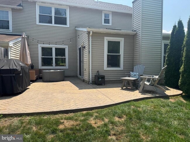 Building Photo - 36 Fieldstone Dr