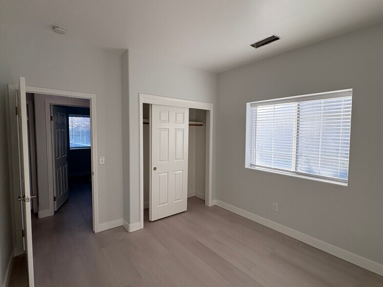 Building Photo - 615 Blue Mountain Way