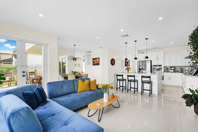 Building Photo - 16373 SW 30th St