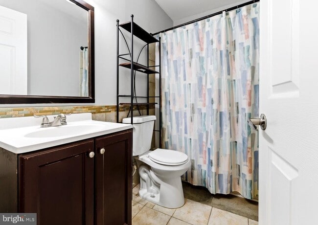 Building Photo - 576 Washington St