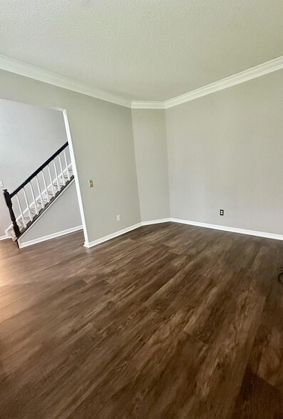 Building Photo - 94 Blairmore Dr