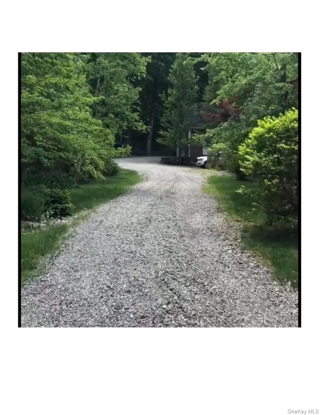 Building Photo - 215-217-217 Old Rte 22