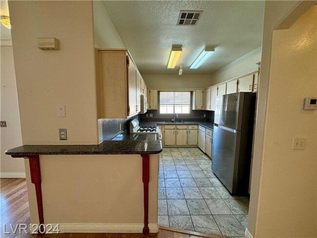 Building Photo - 3BEDROOM CONDO IN 89108