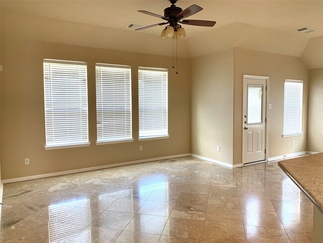 Building Photo - 2822 Chalet Knolls Ln