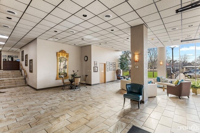 Building Photo - 2100 Santa Fe St