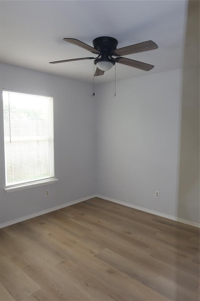 Building Photo - 2511 Bucks Run