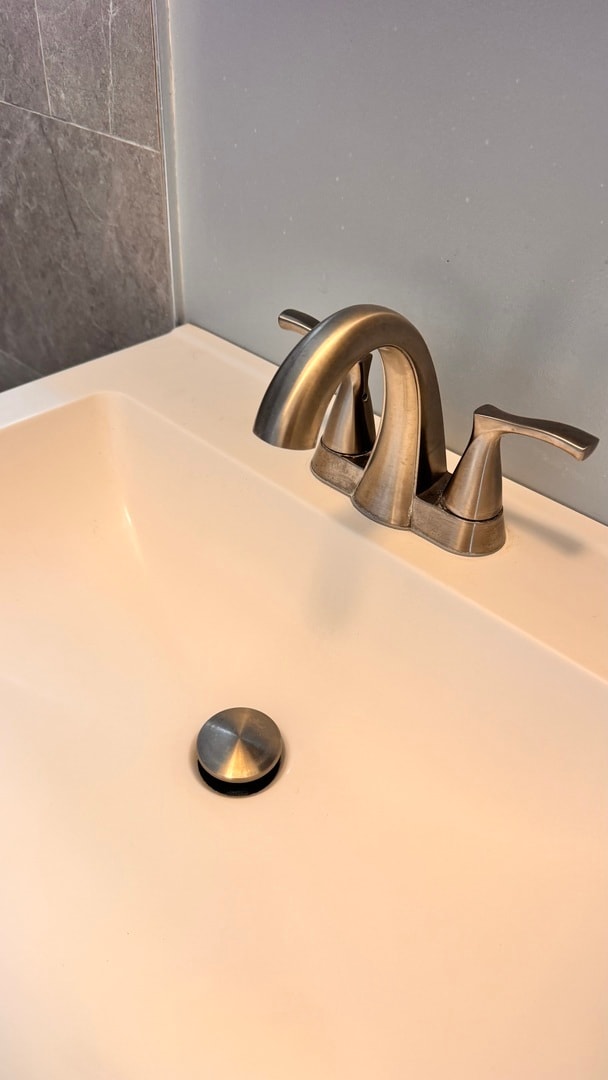 Building Photo - 4441 N Central Ave