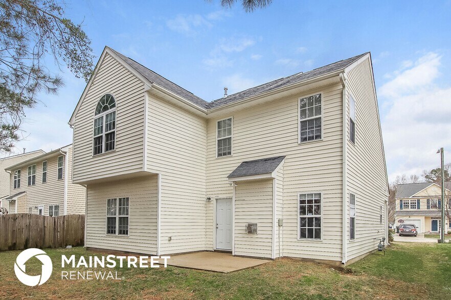 Building Photo - 6032 Brambleberry Way