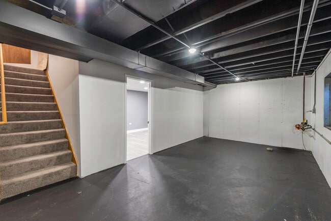 Building Photo - 2131 Prospect Ave
