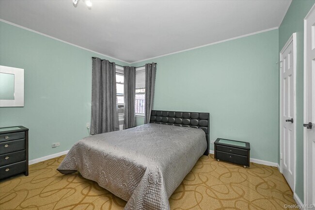 Building Photo - 99-41 64th Ave