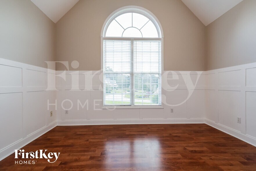Building Photo - 7024 Memory Ln