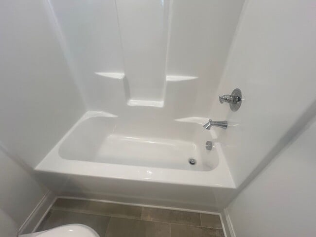 Building Photo - 312 Traywick Pl