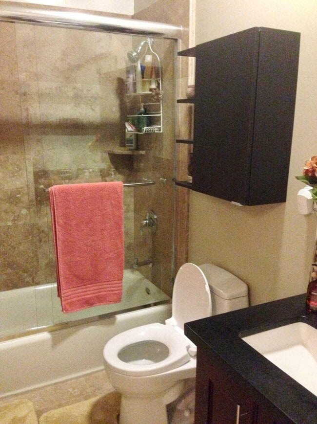 Building Photo - 525 Gough St