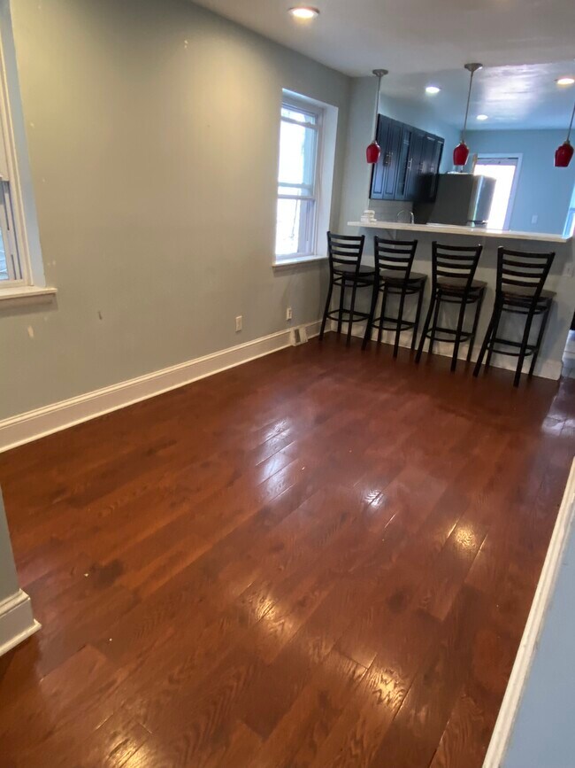 Dining rm - 603 N 32nd St