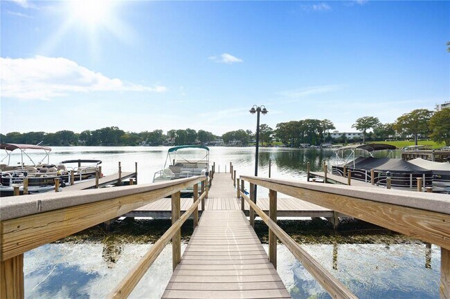 Building Photo - 204 Quayside Cir
