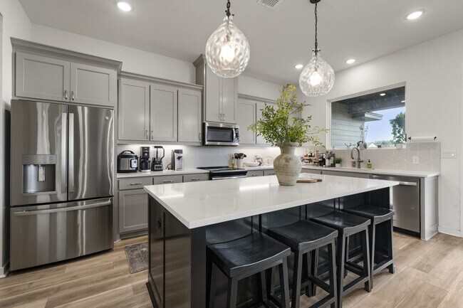 Building Photo - 9925 Bridlewood Ln