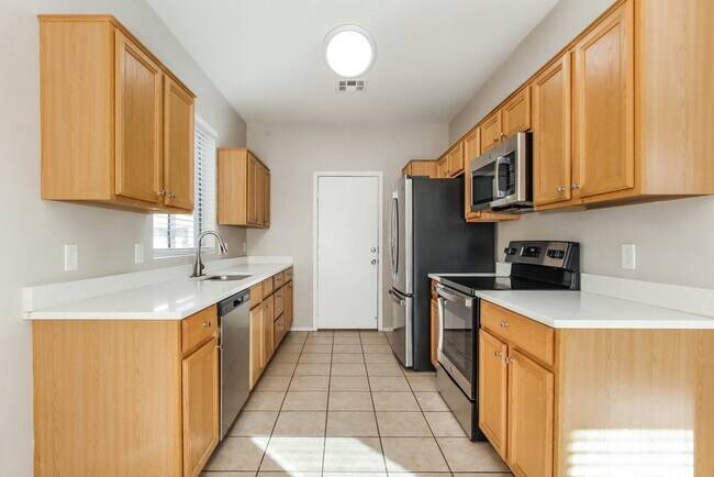 Building Photo - 3905 W Park St