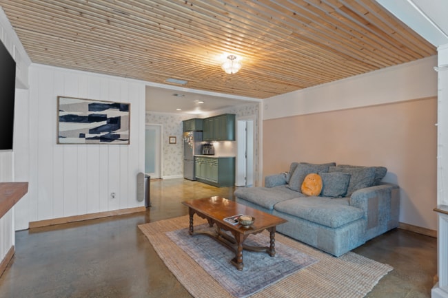 Building Photo - 364 Okaloosa Ave