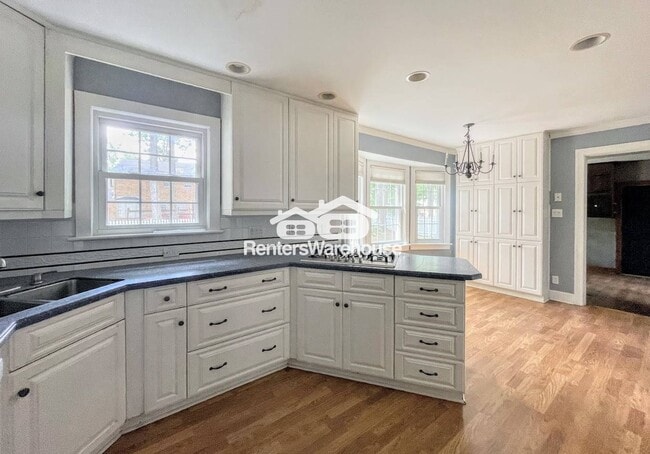 Building Photo - 2925 Duke of York Dr