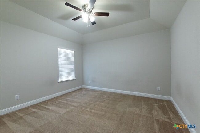 Building Photo - 846 Olive Ln
