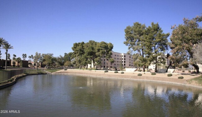 Building Photo - 7950 E Camelback Rd