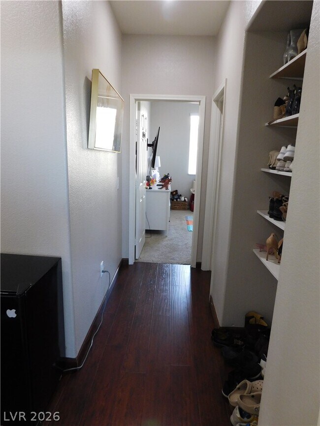 Building Photo - 3965 Palm Beach St