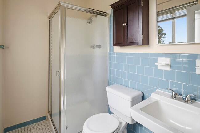 Building Photo - 5019 Green Mountain Cir