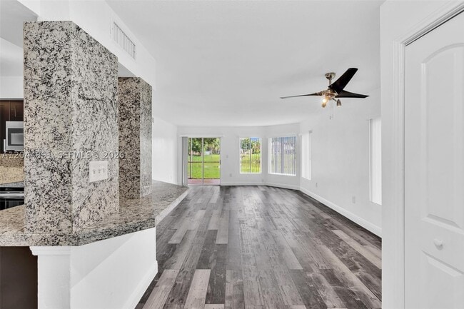 Building Photo - 2341 NW 33rd St