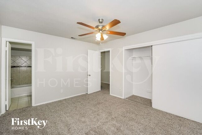 Building Photo - 6763 Dandelion Dr