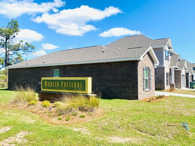 Building Photo - 9908 Starling Dr