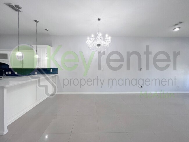 Building Photo - Beautiful 4B/2.5B Home in Mcallen