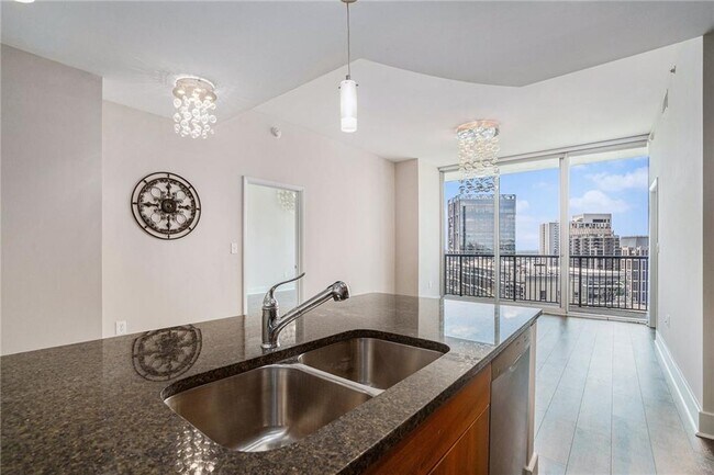 Building Photo - 1080 Peachtree St NE