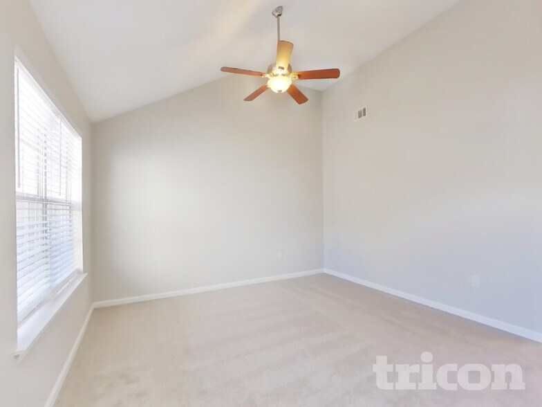 Building Photo - 6030 Crooked Creek Dr.