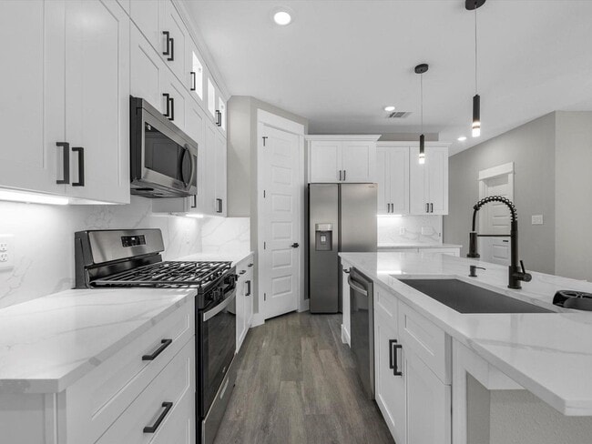 Building Photo - 1084 Junell St