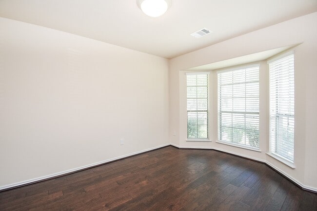 Building Photo - 13014 Southern Creek Dr