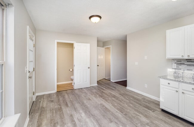 Building Photo - 306 Alex Ln