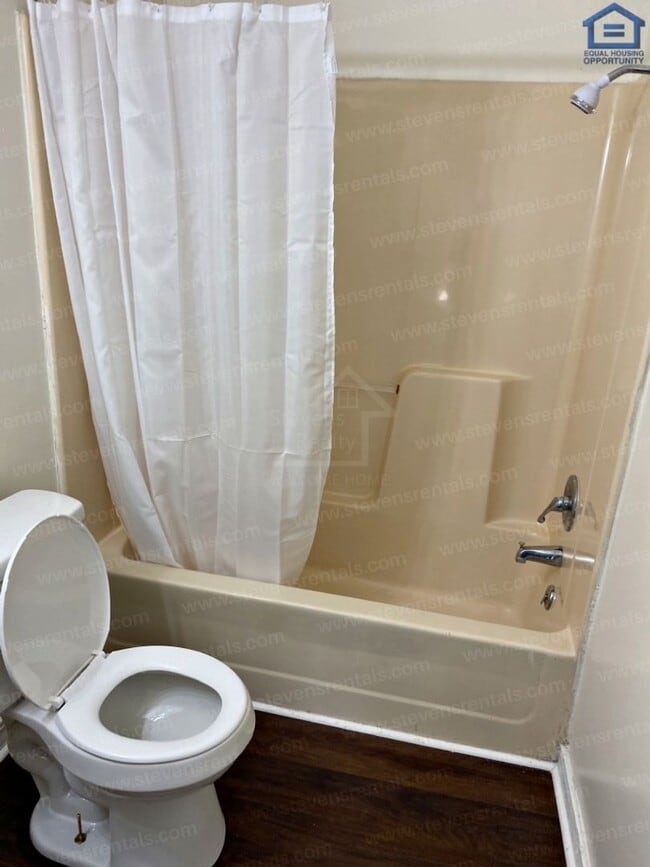 Building Photo - 166 Dogwood Pointe Dr