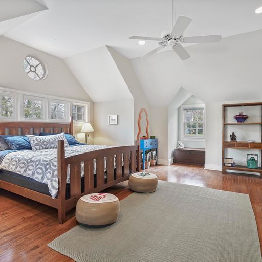 King Size Primary Bedroom Suite - 3 Mount Joy Ave