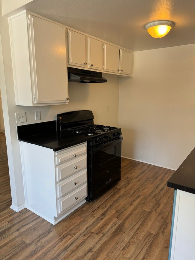 Building Photo - 5075 Atlantic Ave