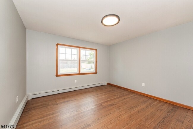 Building Photo - 129 Ryerson Rd