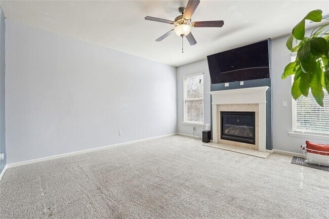 Building Photo - 6331 Salinger Ct