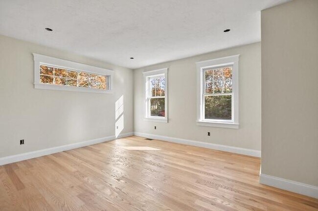 Building Photo - 101 Plum Hollow Rd