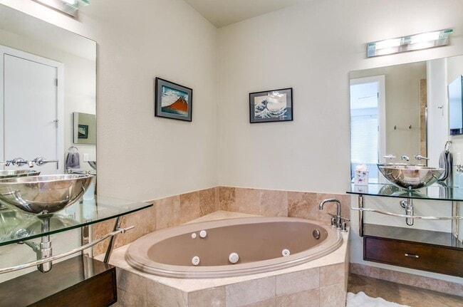 Building Photo - 744 Cannen John Ln